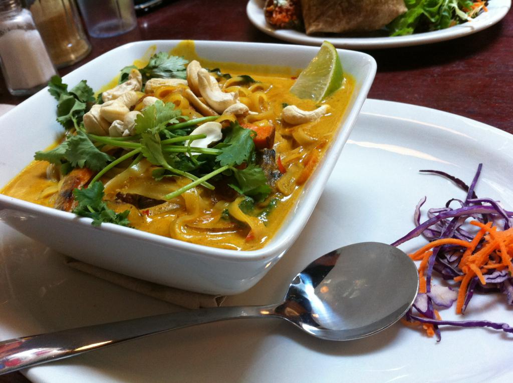 Coconut & vegetable curry